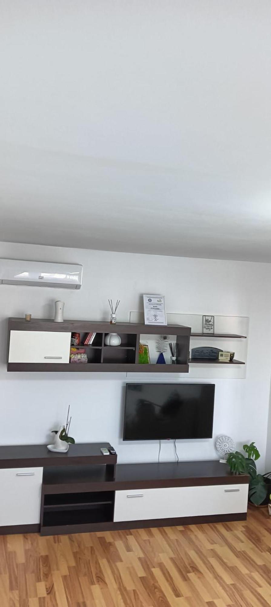 Hellen Apartament Targoviste Exterior foto